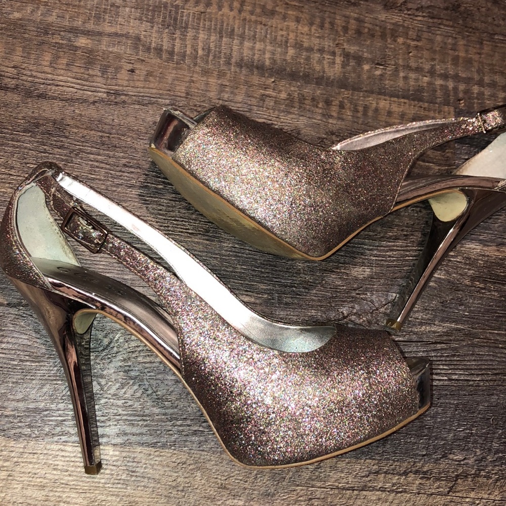 ✨GUESS Sparkly Heels✨